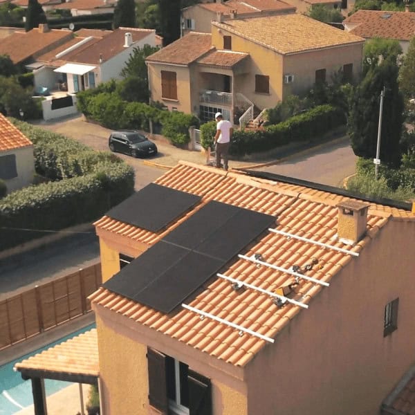 Adapting and Thriving: projetsolaire’s Path to Rapid Growth in the French Solar Market
